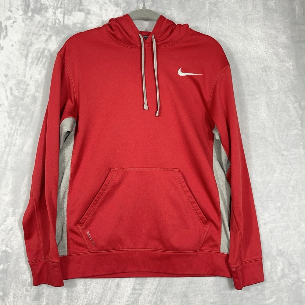 Nike Therma Fit Mens Hoodie Pullover Sweatshirt Red Gray M Swoosh Gym Outdoor